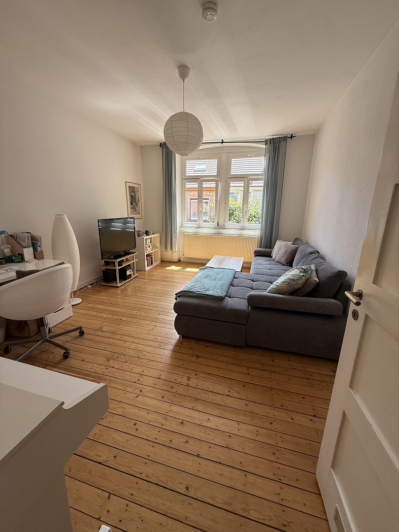 Charmante 2-Zimmer-Altbauwohnung mit Blick ins Grüne im Herzen von Heidelberg-Bergheim – Bergheimer Str. 84, 69115 Heidelberg(Bergheim) – Vorschaubild 2