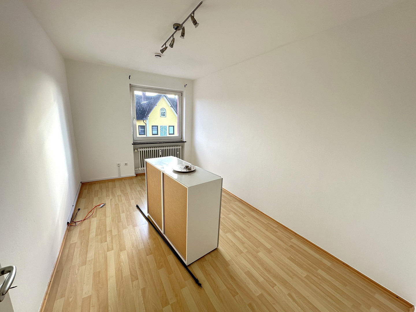 Großzügige 4 Zi-Whg. im Zentrum Poings mit EBK u. Gäste-WC – Poing – Vorschaubild 10