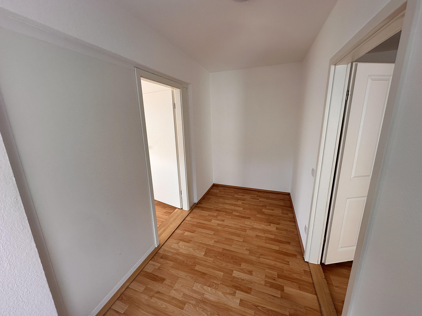 Großzügige 3-Zimmer-Wohnung mit mega Terrasse in Sinsheim-Hilsbach – Am Zehnt 9, 74889 Sinsheim-Hilsbach(Hilsbach) – Vorschaubild 10