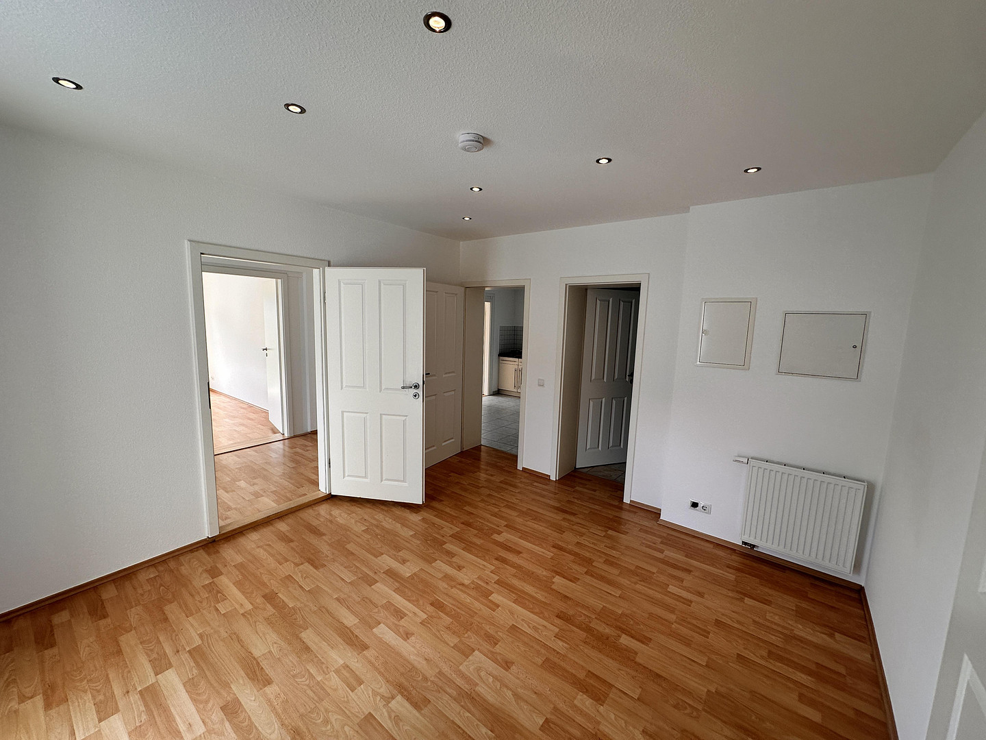 Großzügige 3-Zimmer-Wohnung mit mega Terrasse in Sinsheim-Hilsbach – Am Zehnt 9, 74889 Sinsheim-Hilsbach(Hilsbach) – Vorschaubild 5