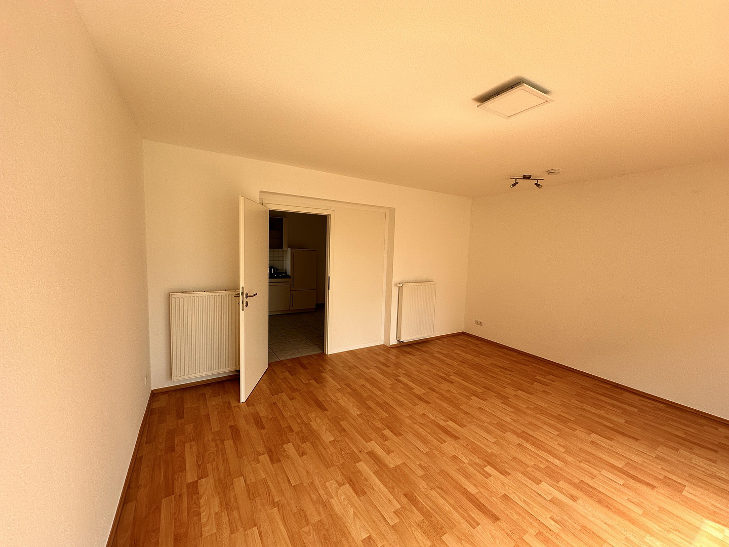 Großzügige 3-Zimmer-Wohnung mit mega Terrasse in Sinsheim-Hilsbach – Am Zehnt 9, 74889 Sinsheim-Hilsbach(Hilsbach) – Vorschaubild 16