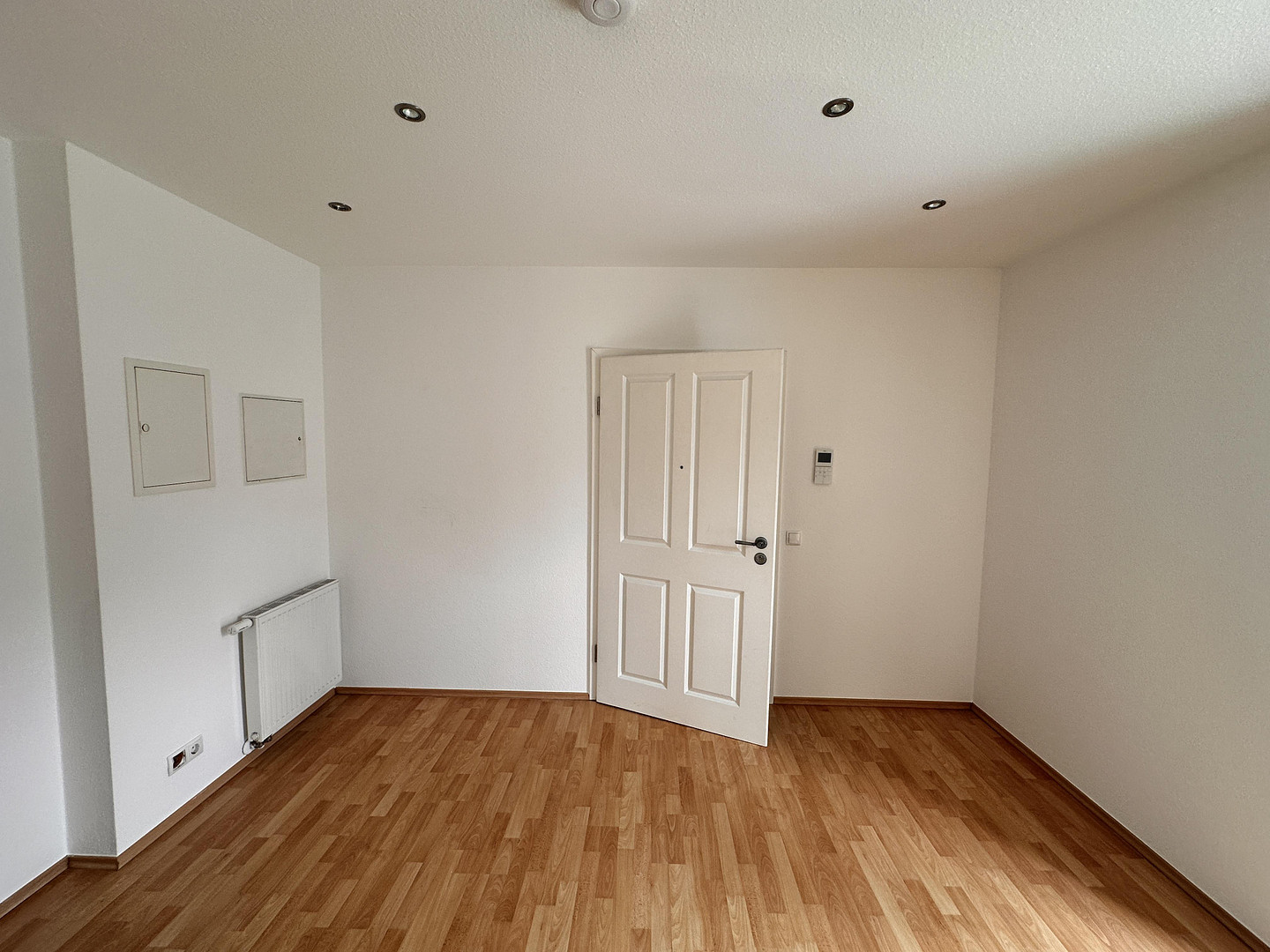 Großzügige 3-Zimmer-Wohnung mit mega Terrasse in Sinsheim-Hilsbach – Am Zehnt 9, 74889 Sinsheim-Hilsbach(Hilsbach) – Vorschaubild 4