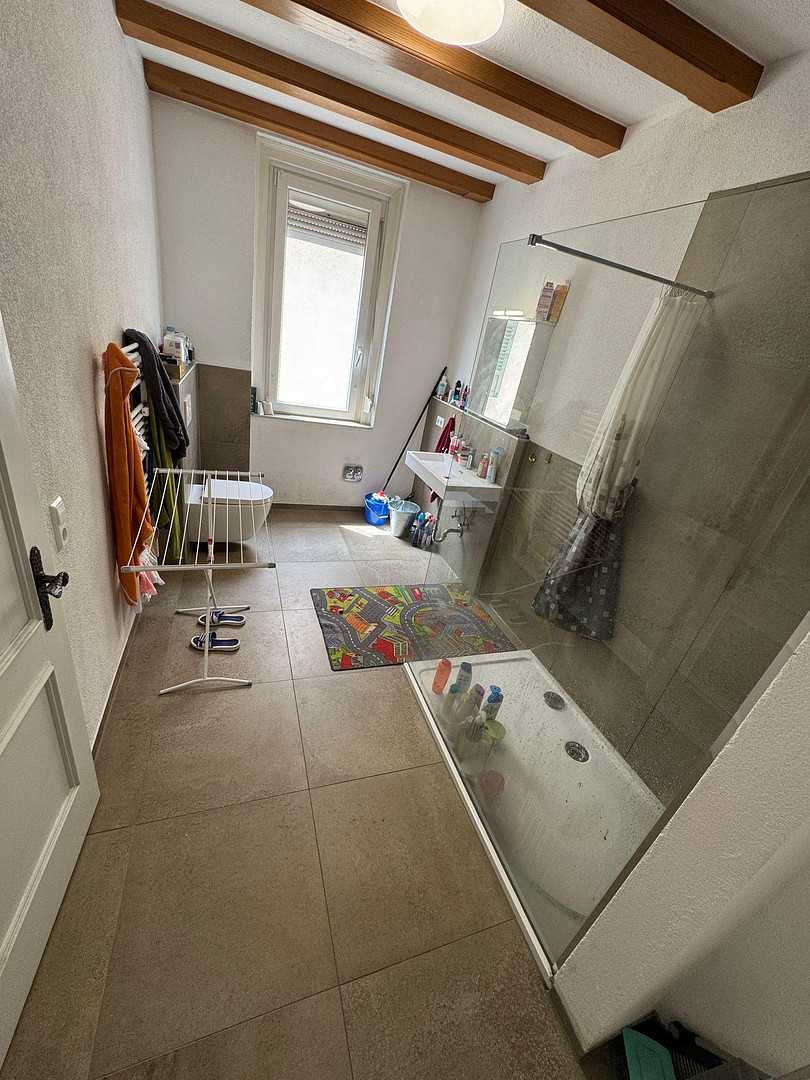Vollsanierte schöne Stadtwohnung mit neuem Bad und Einbauküche sowie moderner Fernwärmeheizung – Hohenzollernstrasse21, 72458 Albstadt(Ebingen) – Vorschaubild 7