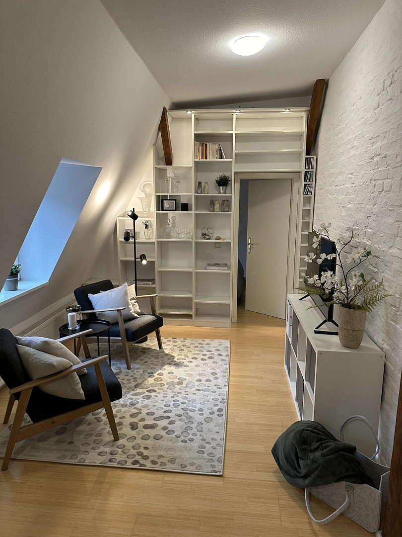 Charmante 2-Zimmer Wohnung in einer schönen Altbauwohnung im Herzen von Sülz – Köln(Klettenberg) – Vorschaubild 2
