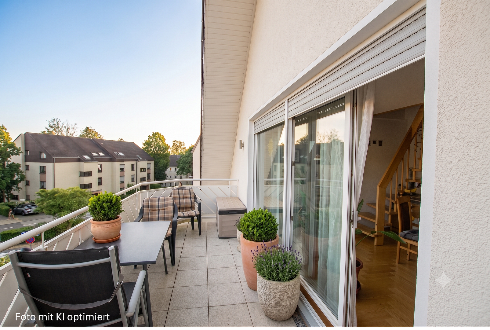 Helle Maisonette mit ausgebautem Spitzboden und 2 Stellplätzen – Haan – Vorschaubild 5