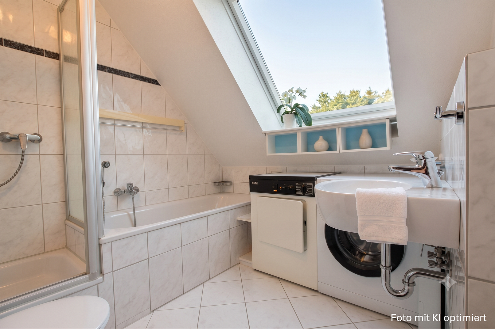Helle Maisonette mit ausgebautem Spitzboden und 2 Stellplätzen – Haan – Vorschaubild 7