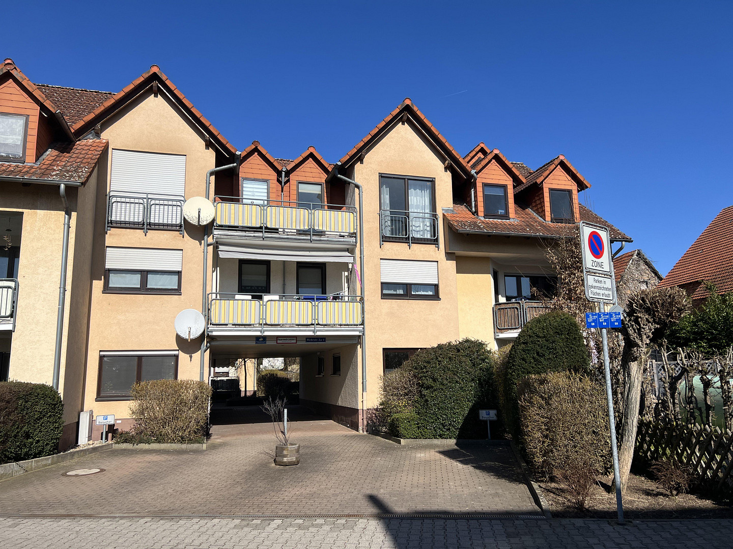 Moderne 4-Zimmer Maisonette-Wohnung mit Balkon und Tiefgarage in Nidderau Eichen – Wehrstr. 2a, 61130 Nidderau(Eichen) – Vorschaubild 2