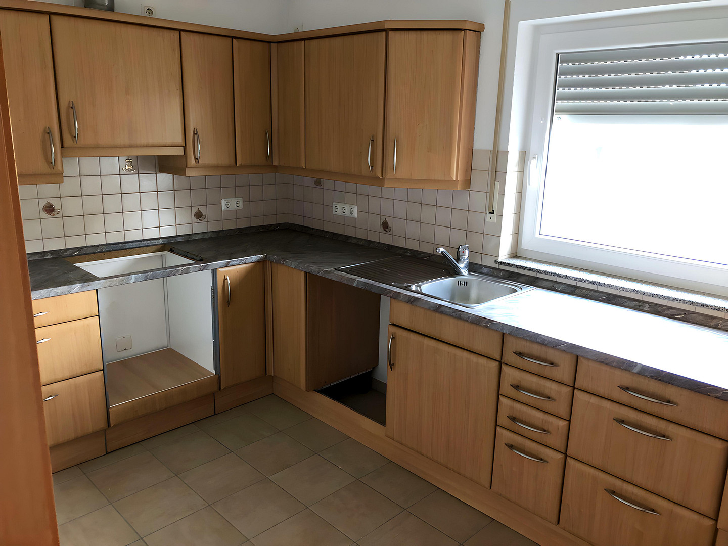5 Zimmer /Bad /Küche/Gäste WC/ Balkon – Schulstraße 30, 35415 Pohlheim – Vorschaubild 12