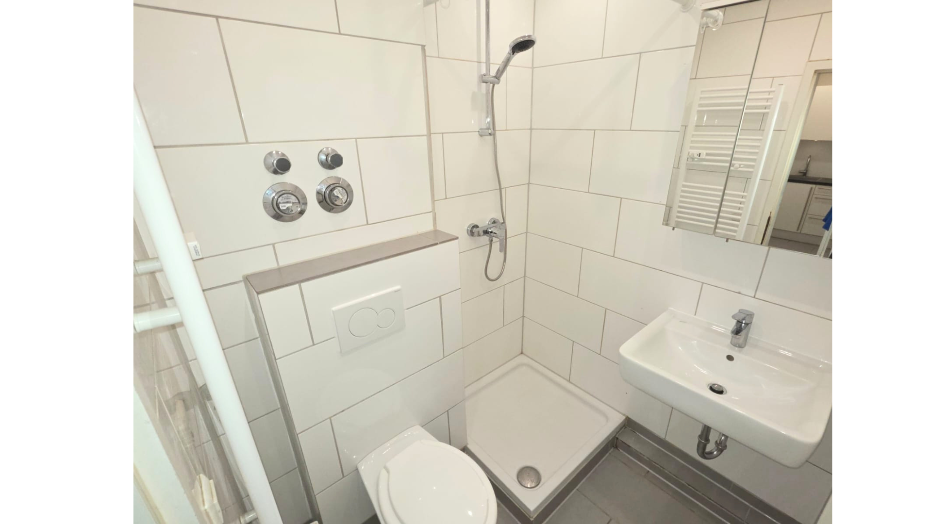 Weststadt: 2-Zi + TG | Technisch modernisiert | Balkon | EBK | FREI | WG geeignet – Lessingstr. 64, 76135 Karlsruhe(Weststadt) – Vorschaubild 13