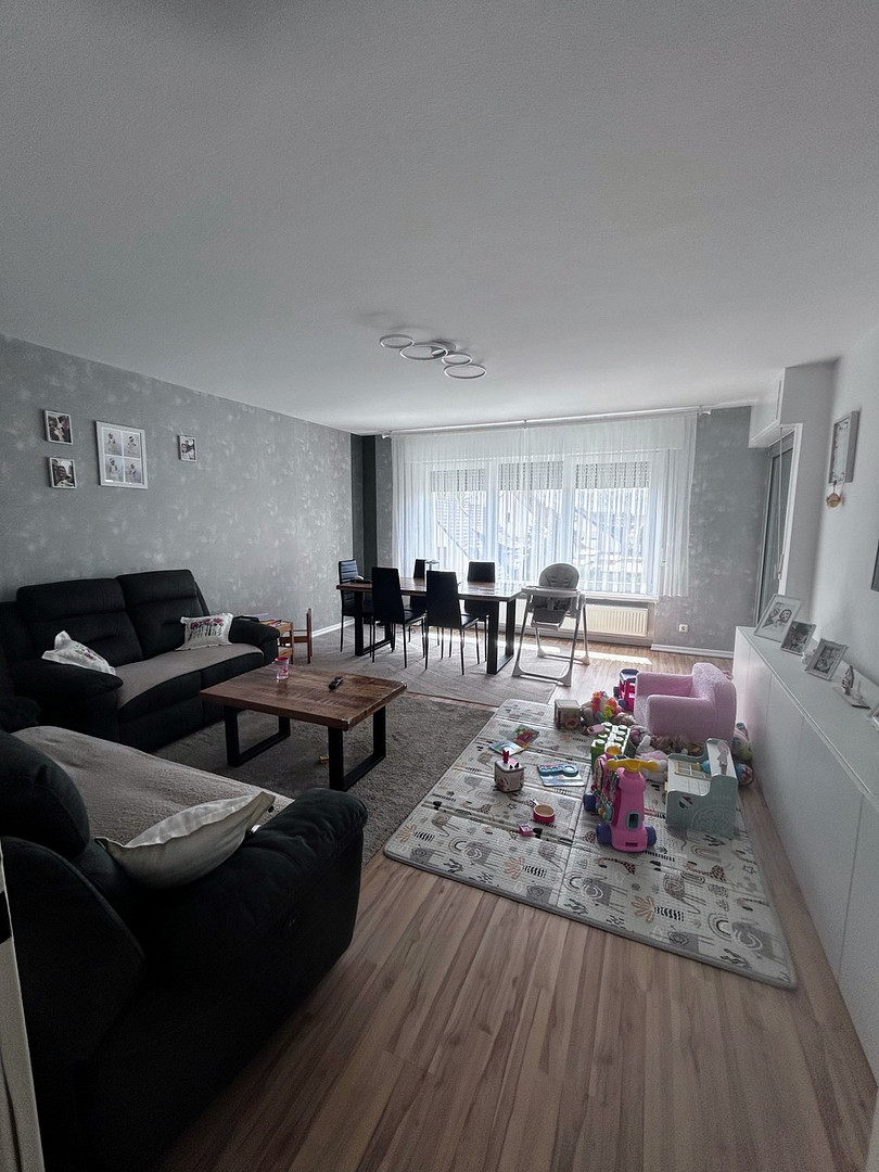 Helle, gepflegte 3-Zimmer-Wohnung in ruhiger Lage im ENERGETISCH SANIERTEN Mehrfamilienhaus – Rodgau(Weiskirchen) – Vorschaubild 2