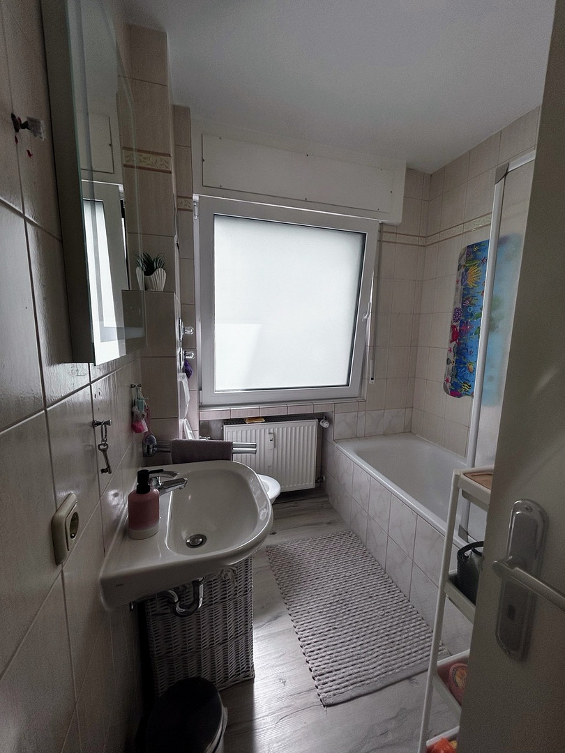 Helle, gepflegte 3-Zimmer-Wohnung in ruhiger Lage im ENERGETISCH SANIERTEN Mehrfamilienhaus – Rodgau(Weiskirchen) – Vorschaubild 6