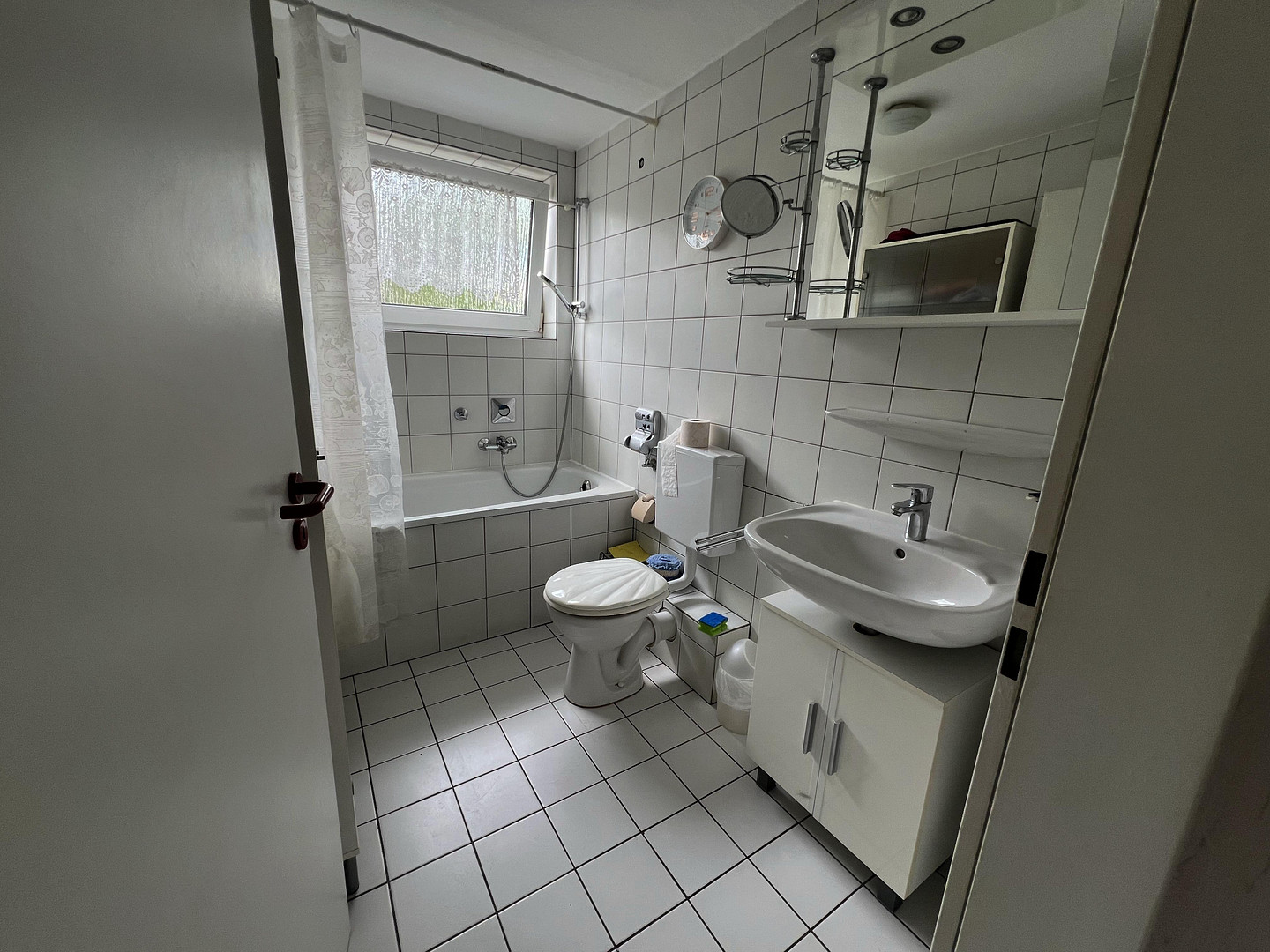 Helle & Top geschnittene DG Wohnung mit EBK & Stellplatz in Sankt Augustin Buisdorf – Prinz-Eugenstr. 1, 53757 Sankt Augustin(Buisdorf) – Vorschaubild 8