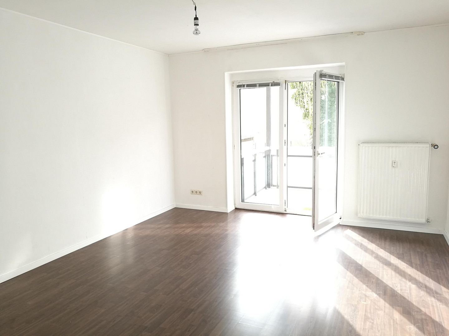 3-Zimmer-Wohnung mit Balkon und Stellplatz in Erkrath-Hochdahl von privat – Erkrath(Hochdahl) – Vorschaubild 2