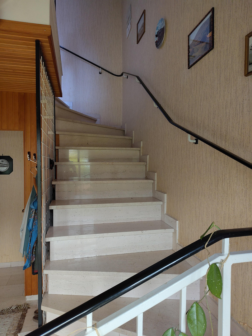Reihenendhaus Bielefeld-Theesen von Privat, Provisionsfrei ! Viel Raum in beliebter Lage – 33739 Bielefeld-Theesen(Theesen) – Vorschaubild 9