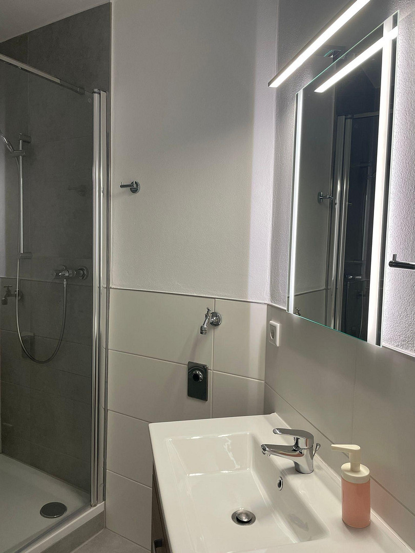 Renovierte 1-Zi.-ETW mit Balkon & Stellplatz – provisionsfrei – Iburgerstr. 25-27, 49082 Osnabrück – Vorschaubild 7