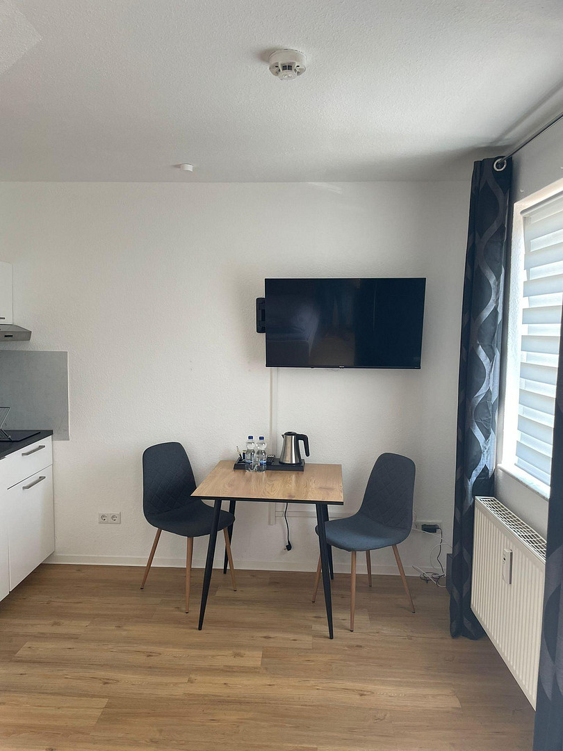 Renovierte 1-Zi.-ETW mit Balkon & Stellplatz – provisionsfrei – Iburgerstr. 25-27, 49082 Osnabrück – Vorschaubild 2
