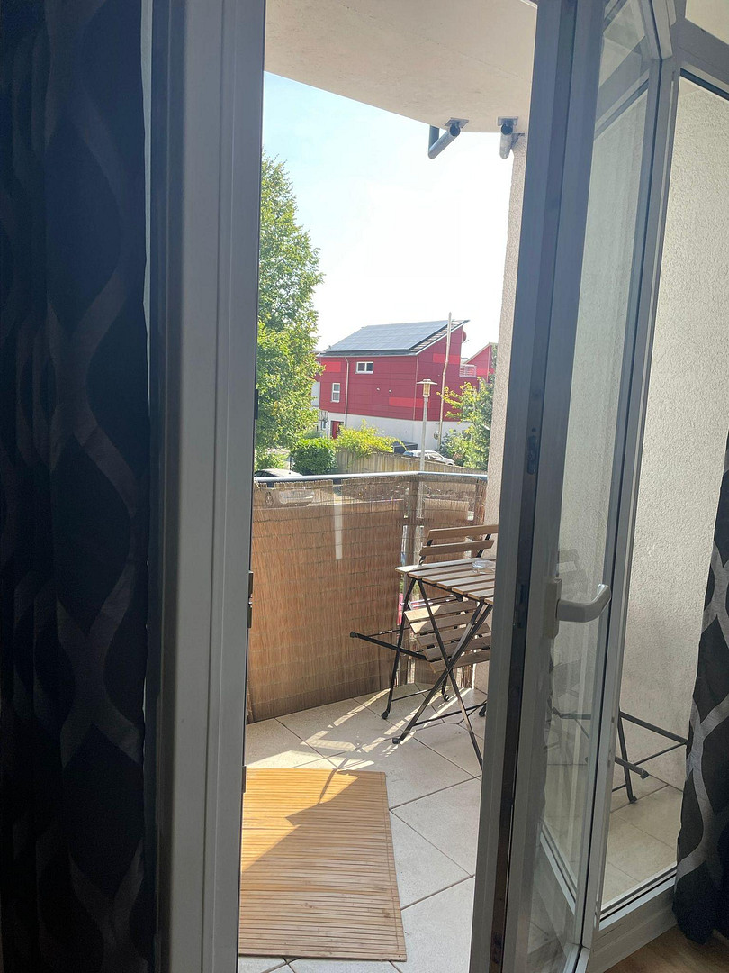 Balkon mit Blick in den Innenh