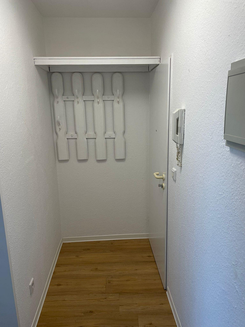 Renovierte 1-Zi.-ETW mit Balkon & Stellplatz – provisionsfrei – Iburgerstr. 25-27, 49082 Osnabrück – Vorschaubild 3