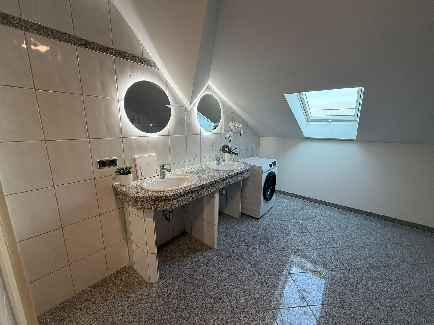 Exklusive Wohngemeinschaft mit großer Dachterrasse / All-Inclusive – Wörthstraße 1B, 96052 Bamberg – Vorschaubild 3