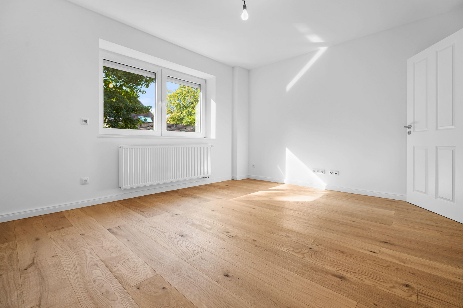 Frisch sanierte 2-Zimmer Wohnung mit Balkon – Fürstenwalder Straße 2, 30629 Hannover(Misburg-Nord) – Vorschaubild 2