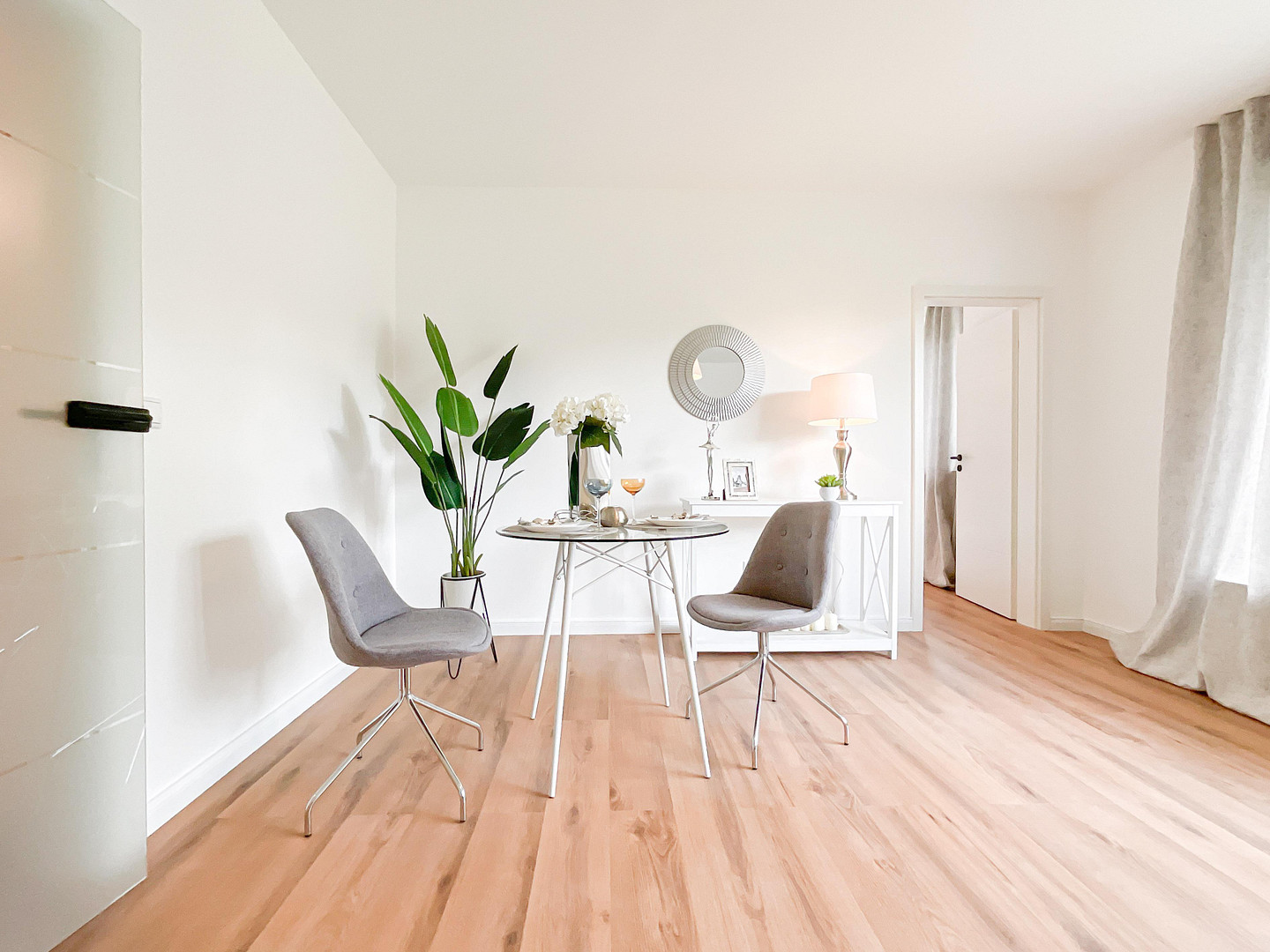 Moderne & frisch renovierte 2-Zimmer Wohnung mit Balkon & Stellplatz in Hamburg-Schnelsen – Hamburg(Schnelsen) – Vorschaubild 3