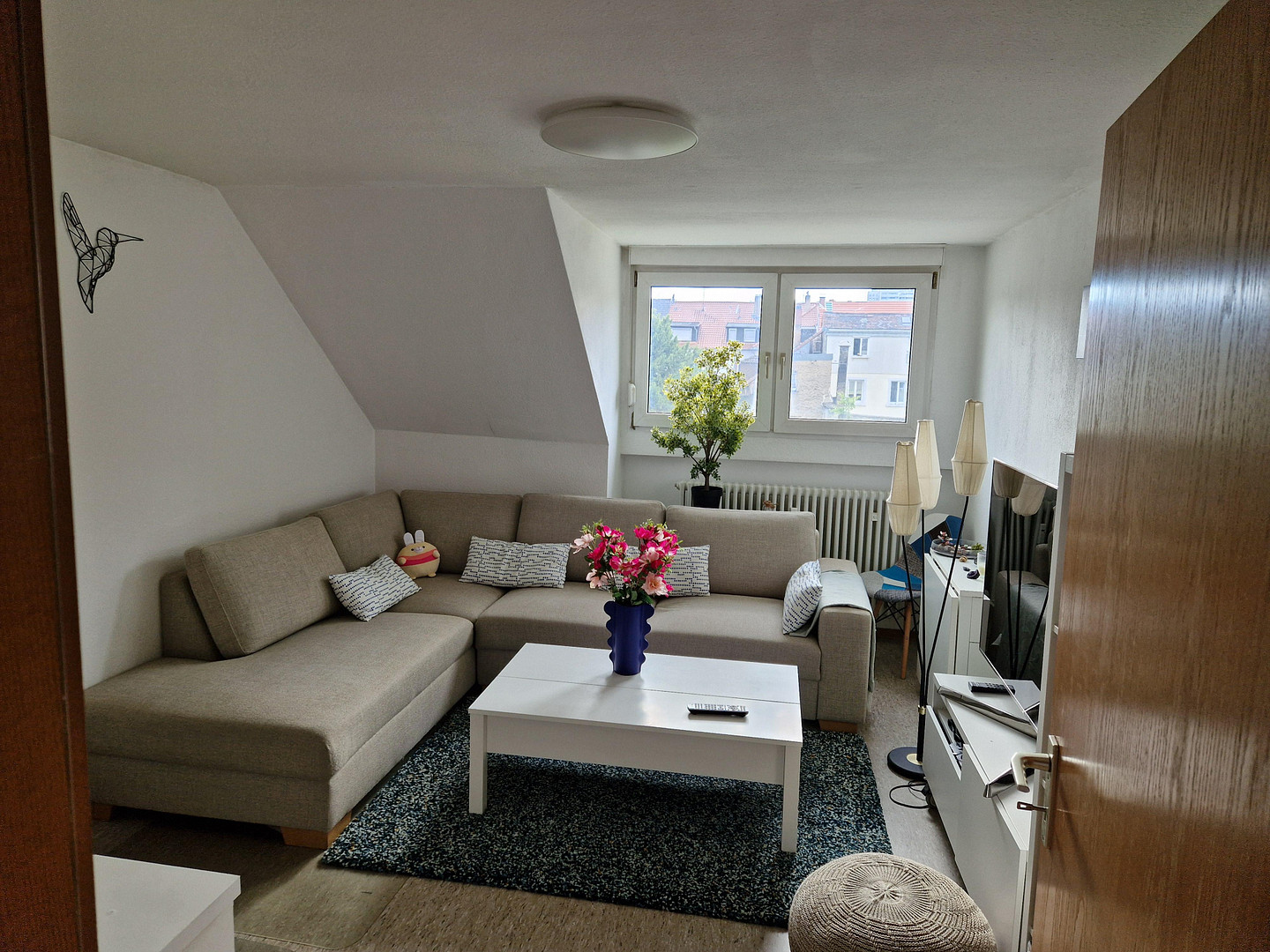 Ruhige und zentrale 2-Zimmer Wohnung mit Balkon im Herzen von Karlsruhe