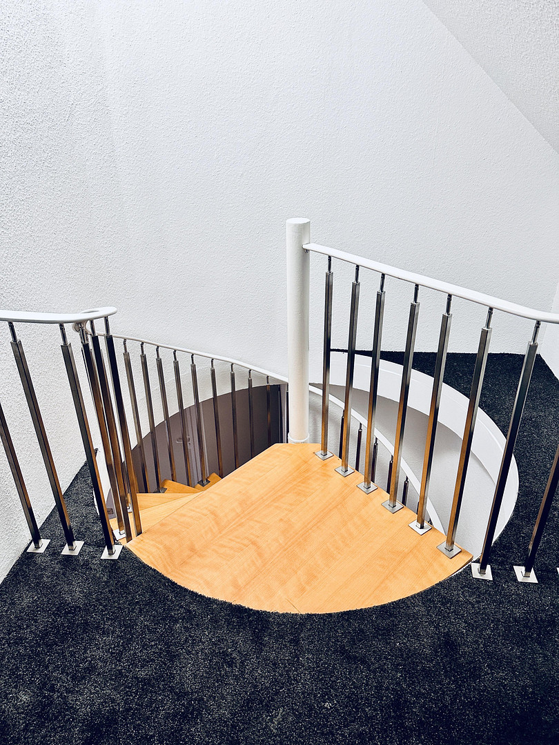 Exklusives Wohnen auf zwei Ebenen – moderne 5-Zimmer-Maisonette mit Balkon & eigener PV-Anlage – Klosterstrasse 26, 46535 Dinslaken – Vorschaubild 5
