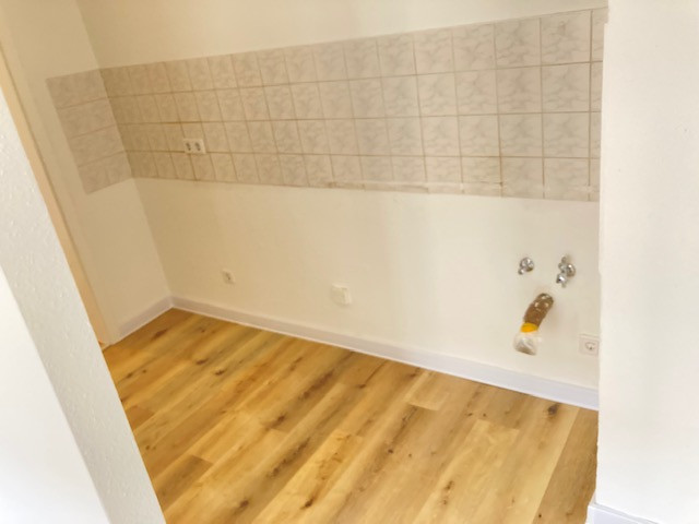 1,5 Zi Wohnung mit EBK für Studenten, Pendler zentral in Leipzig Gohlis – Wilhelm-Plesse-Str. 26, 4157 Leipzig(Gohlis-Mitte) – Vorschaubild 5