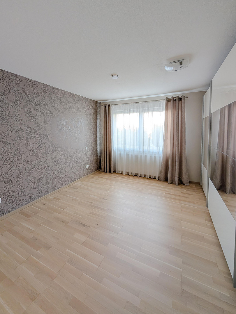 Moderne 3,5-Zimmer-Wohnung mit Balkon & Garten in Backnang-Maubach – Backnang(Maubach) – Vorschaubild 3