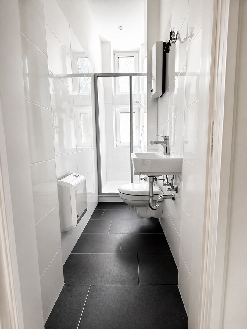 Altbauflair trifft Wohnkomfort - sanierte 2 Zimmer-Wohnung in Essen Frohnhausen mit Balkon – Zu den Karmelitern 9, 45145 Essen(Frohnhausen) – Vorschaubild 4