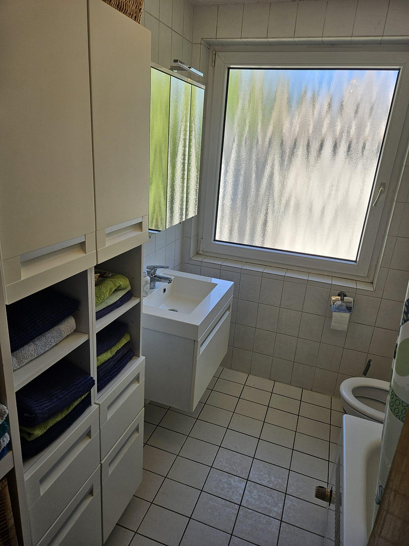 Würzburg- 4-Zi, sehr hell, gr. Balkon, Garage, Stellplatz ab 1.8. – Würzburg(Nikolausberg) – Vorschaubild 17