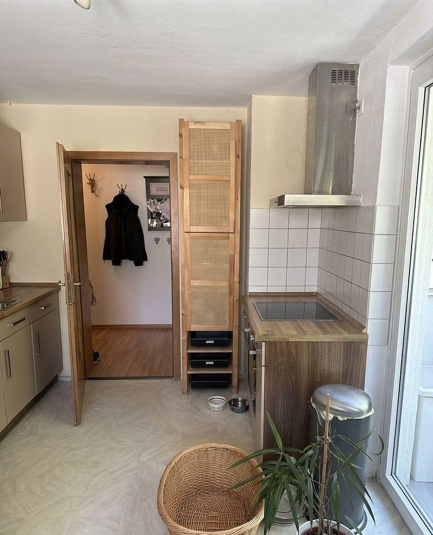 Würzburg- 4-Zi, sehr hell, gr. Balkon, Garage, Stellplatz ab 1.8. – Würzburg(Nikolausberg) – Vorschaubild 4