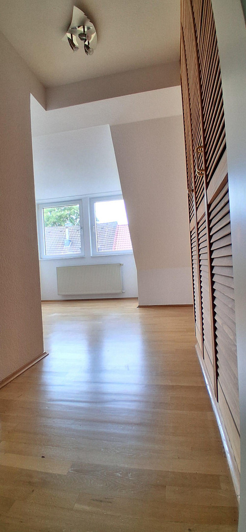 Charmante lichtdurchflutete  Eigentumswohnung mit Dachterrasse in Südlage – 45147 Essen(Holsterhausen) – Vorschaubild 32