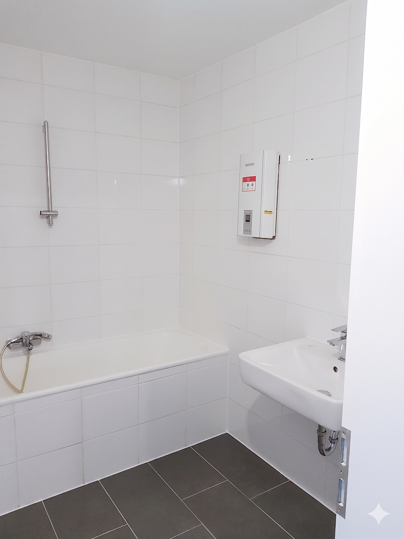 Aachen Zentrum, helle 2 Zimmer Wohnung, 65,3 qm saniert – Jülicher Straße 24, 52070 Aachen – Vorschaubild 6