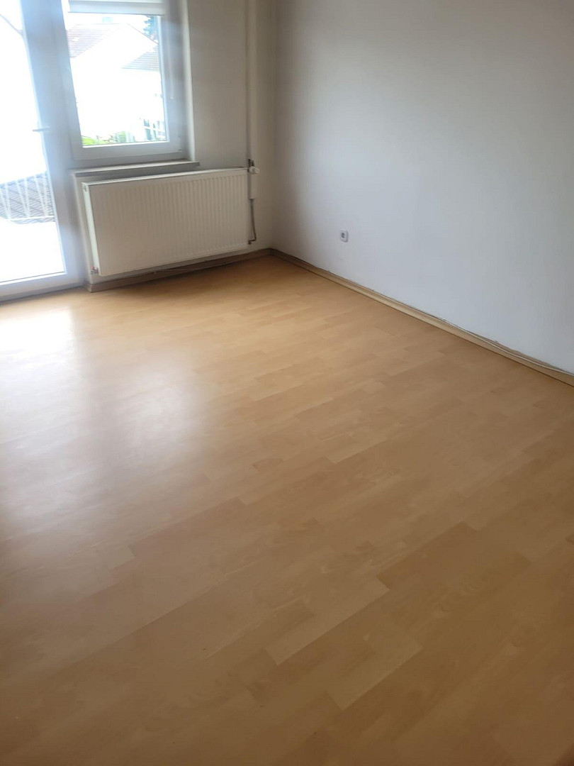 Gepflegte 3-Zimmer-Wohnung in Straubing (Nähe Krankenhaus) – 75m² ohne Schrägen – Michaelsweg 11, 94315 Straubing – Vorschaubild 4