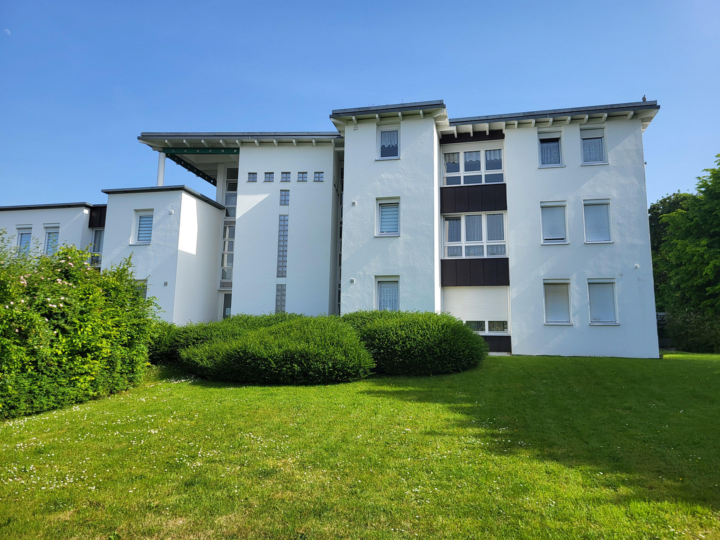 Möblierte 2 Zimmerwohnung nähe Hochschule und Bosch mit Garten – Elsa-Brändström-Straße 40, 72762 Reutlingen – Vorschaubild 3