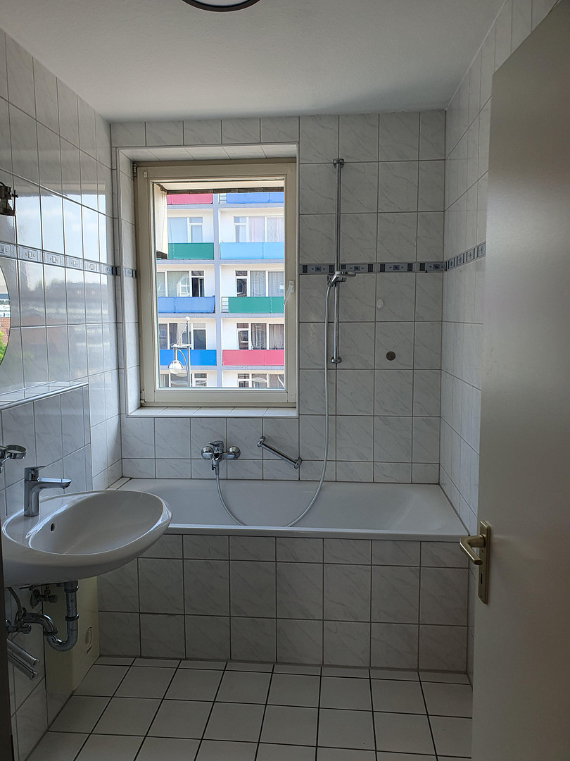 3-Zimmer-Wohnung mit Aufzug, Balkon und Garage in Zentrumsnähe – Leyentalstraße 100, 47799 Krefeld(Cracau) – Vorschaubild 11