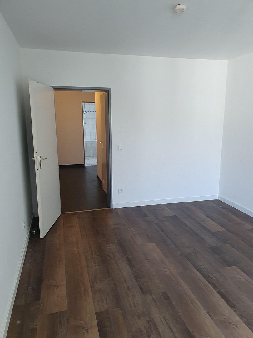 3-Zimmer-Wohnung mit Aufzug, Balkon und Garage in Zentrumsnähe – Leyentalstraße 100, 47799 Krefeld(Cracau) – Vorschaubild 9