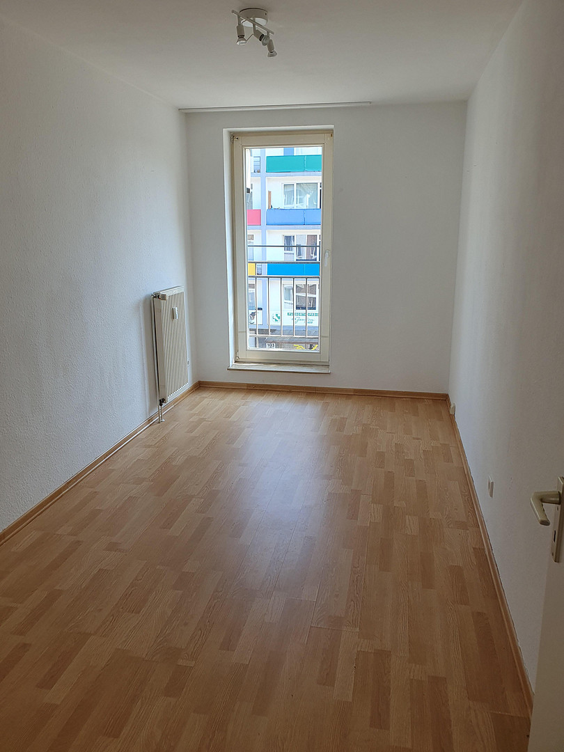 3-Zimmer-Wohnung mit Aufzug, Balkon und Garage in Zentrumsnähe – Leyentalstraße 100, 47799 Krefeld(Cracau) – Vorschaubild 7