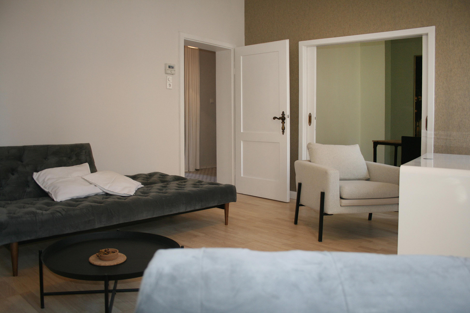 Charmante Altbauwohnung mit Balkon und Garten Nähe Kurpark Stuttgart Bad Cannstatt – Stuttgart(Bad Cannstatt) – Vorschaubild 35