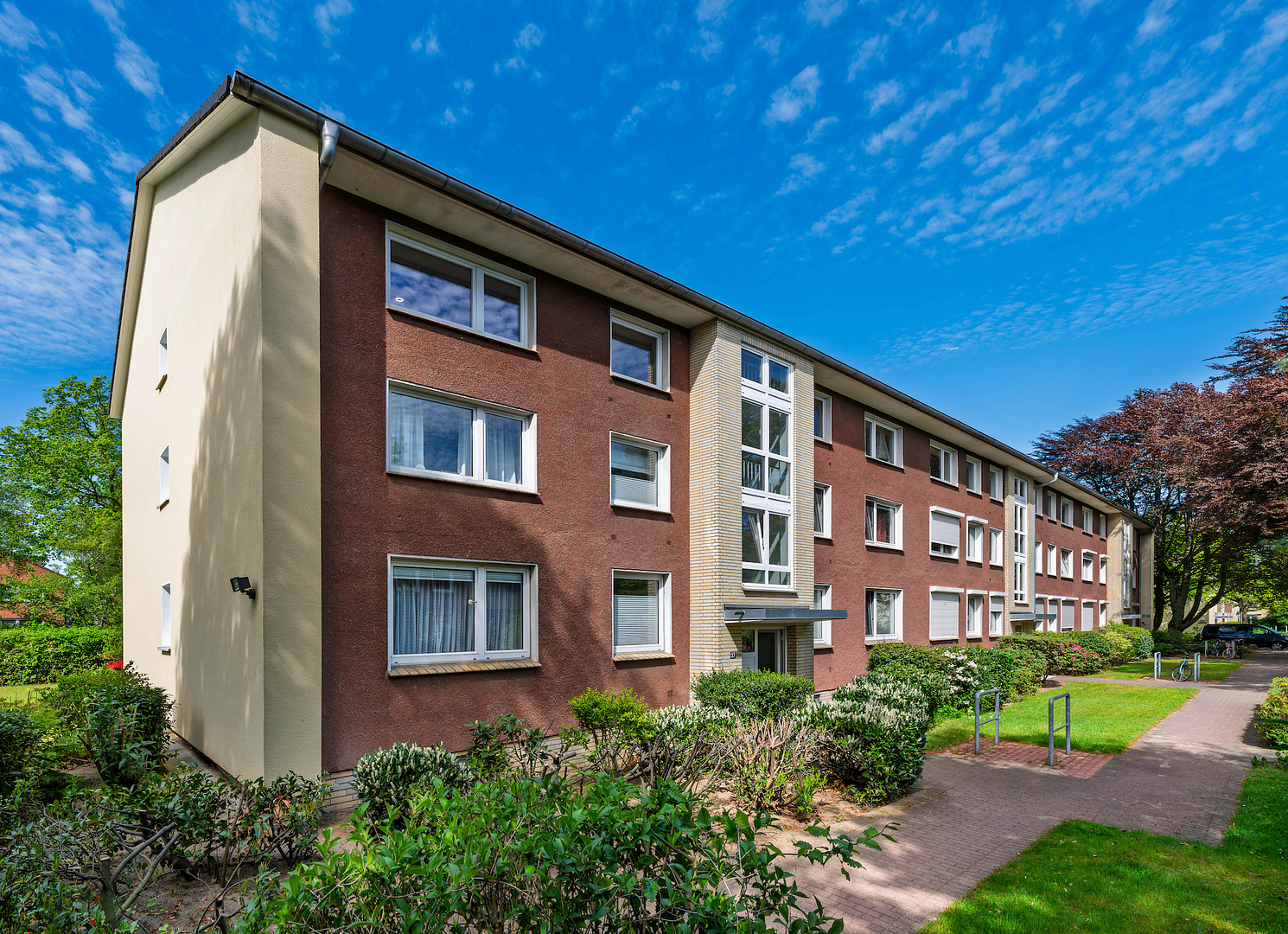 Erstbezug nach Sanierung | Stilvolle 3-Zimmer-Endetagenwohnung mit Loggia in Hamburg-Sasel – Schönsberg 37, 22395 Hamburg(Sasel) – Vorschaubild 11