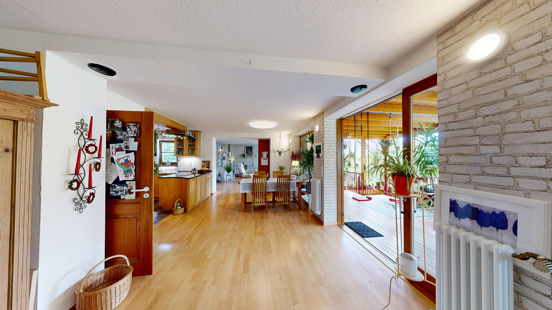 Großzügiges Familienhaus mit Wärmepumpe, PV-Anlagen, Garten und Einliegerbereich in Warburg – Muddenkamp 8, 34414 Warburg(Germete) – Vorschaubild 8