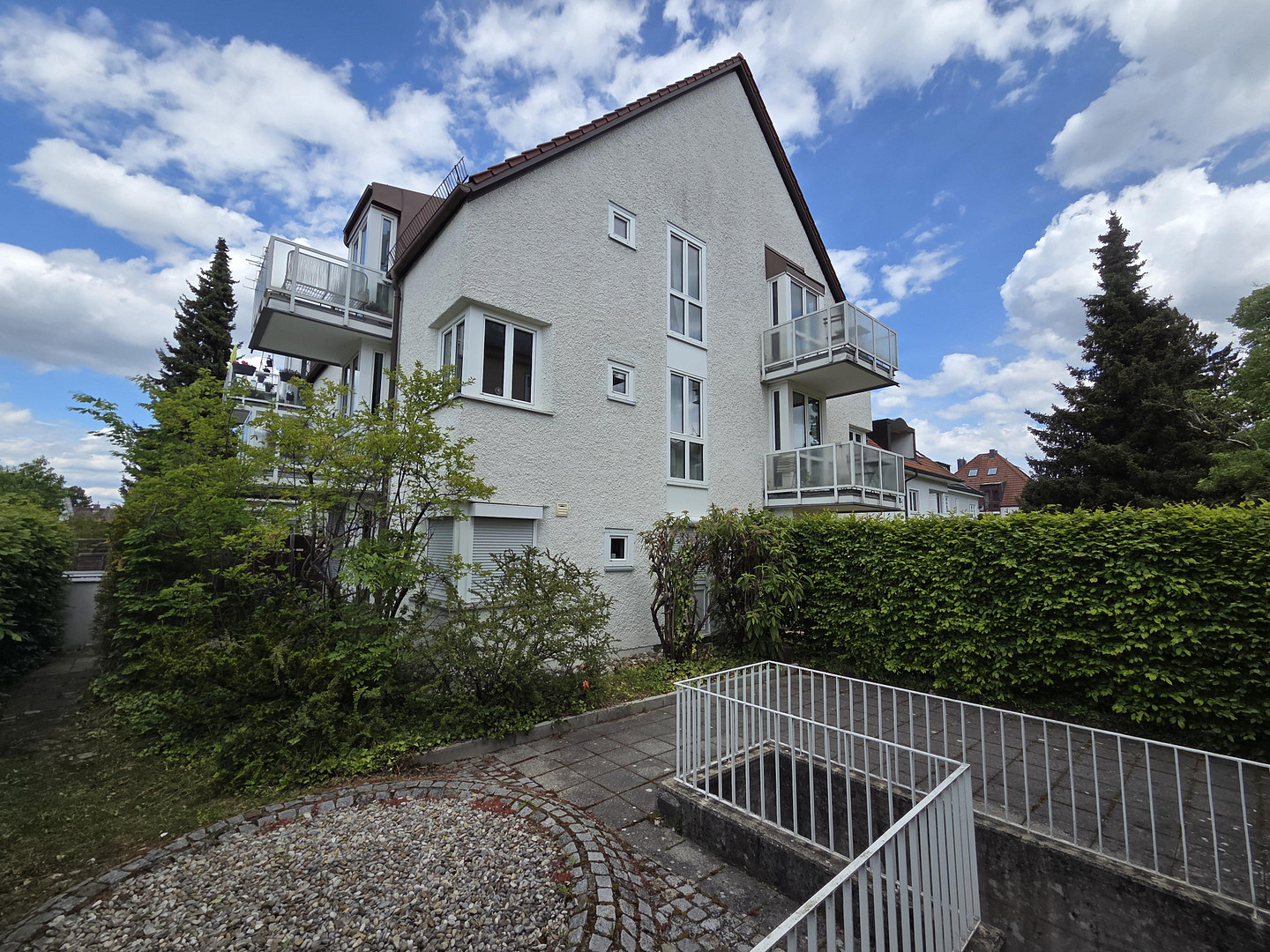 Nähe Waldfriedhof: Möblierte 2-Zimmer Wohnung im EG, kleine Anlage m. Terrasse – Schongauerstraße 35, 81377 München(Sendling-Westpark) – Vorschaubild 5