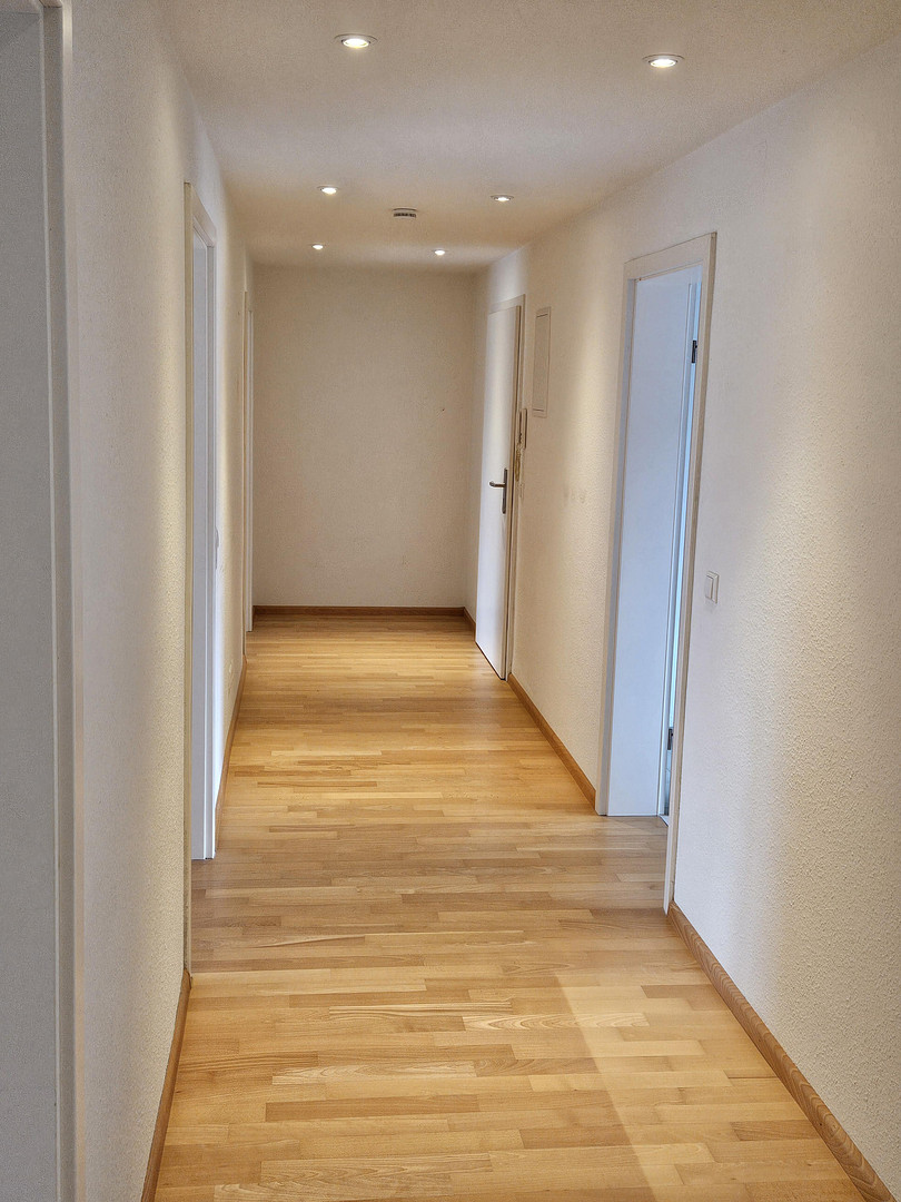 Drei-Zimmer-Wohnung in zentraler Lage von Freiburg-Haslach – Freiburg(Haslach) – Vorschaubild 2