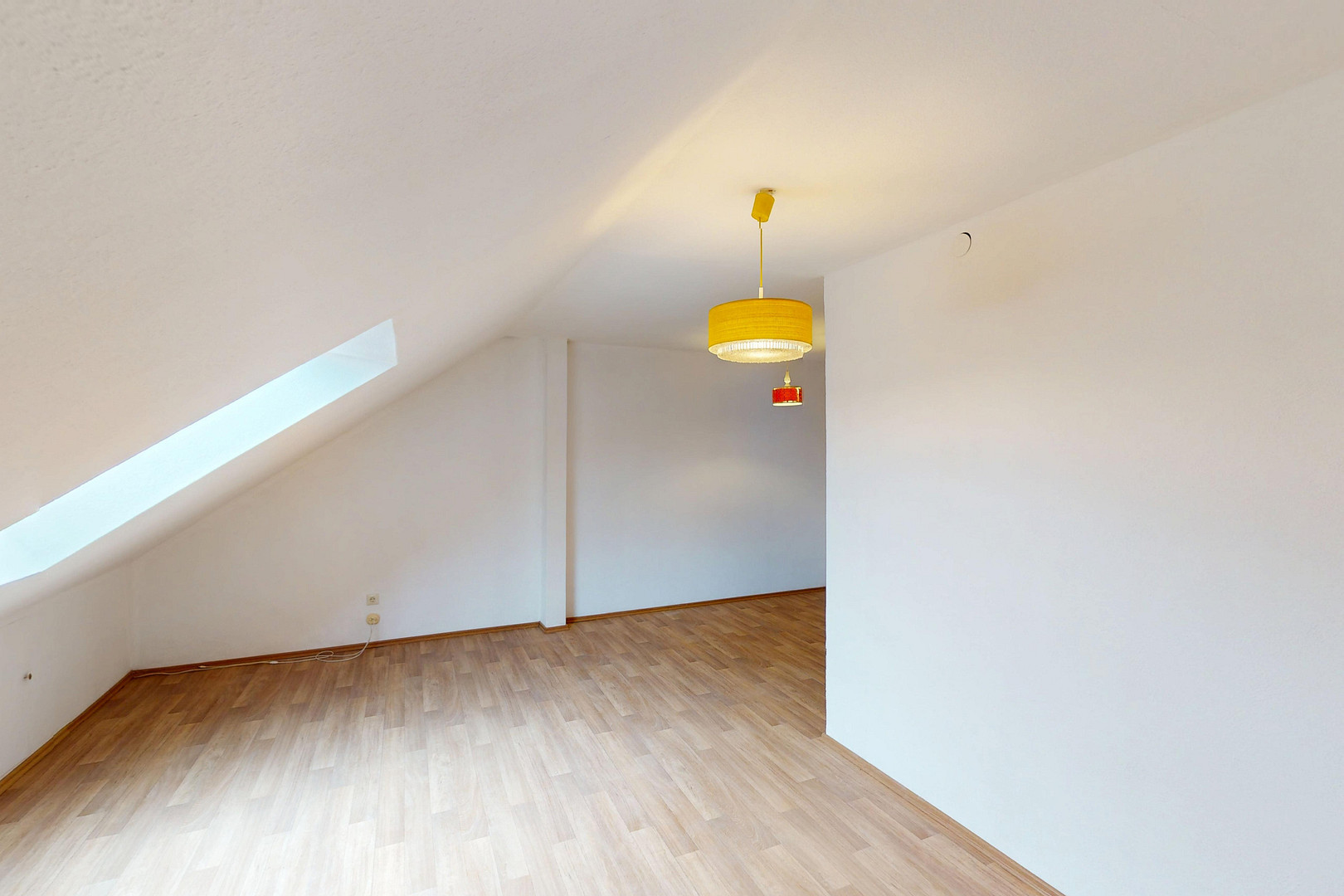 Modernisiertes Reihenmittelhaus mit Garten, Balkon und Keller in München-Perlach – Wilhelm-Hoegner-Straße 42, 81377 München(Hadern) – Vorschaubild 10