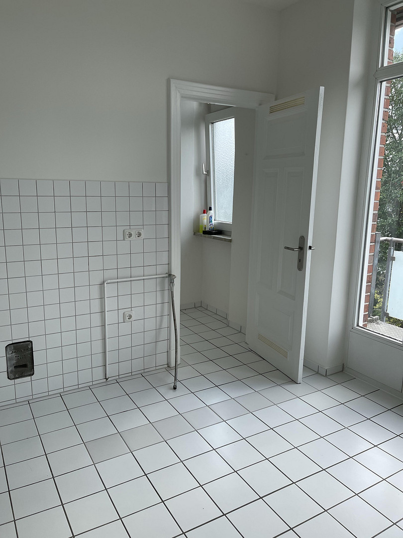 Charmante 2-Zi.-Altbauwohnung, frisch renoviert und mit Balkon – Schwartauer Allee 121a, 23554 Lübeck(Holstentor Nord) – Vorschaubild 6