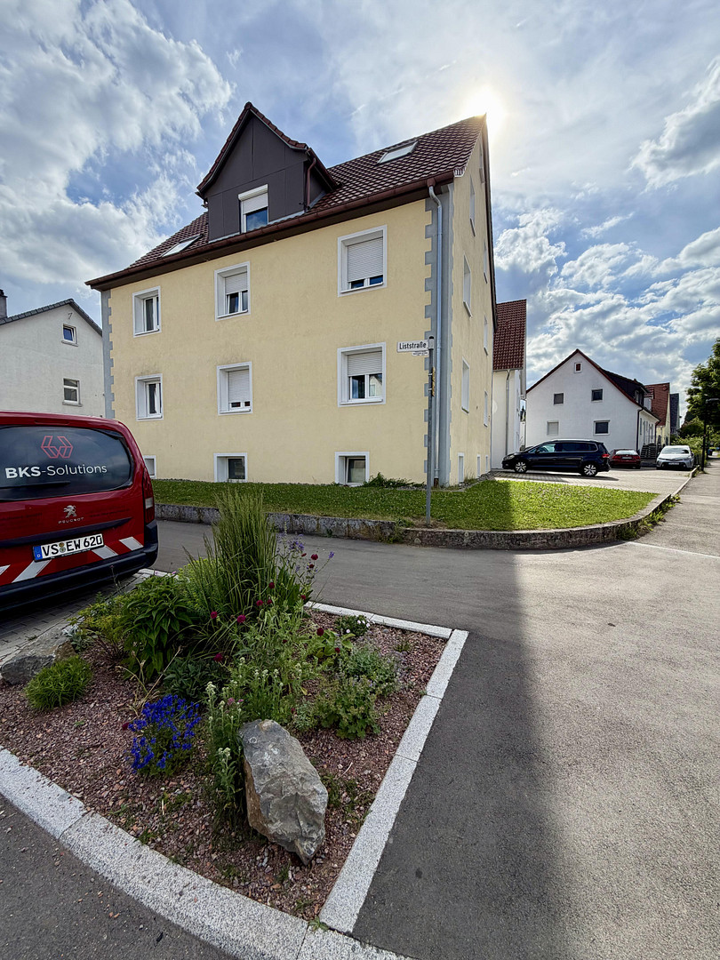 5 Zimmer-Maisonettenwohnung mit 112qm - kernsaniert – Hangenstraße 49, 78647 Trossingen – Vorschaubild 2