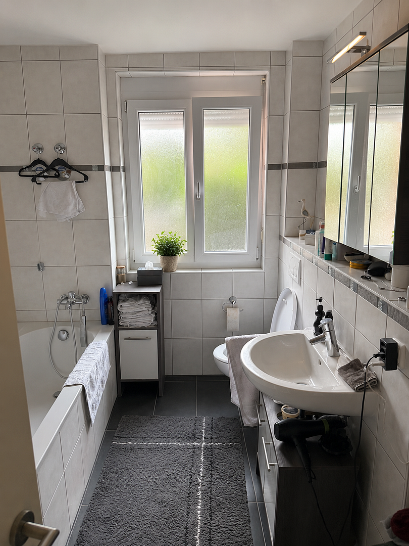 Gartenwohnung mit Haus-im-Haus-Gefühl | 135 m² Garten | Interner Hobbyraum | TG-Stellplatz – Schwabhausen – Vorschaubild 9