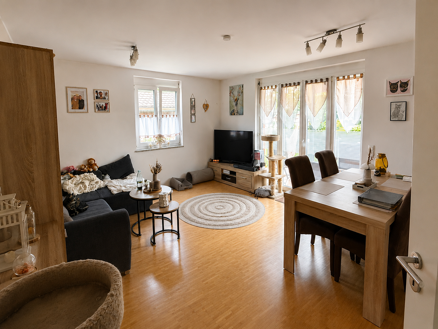 Gartenwohnung mit Haus-im-Haus-Gefühl | 135 m² Garten | Interner Hobbyraum | TG-Stellplatz – Schwabhausen – Vorschaubild 3