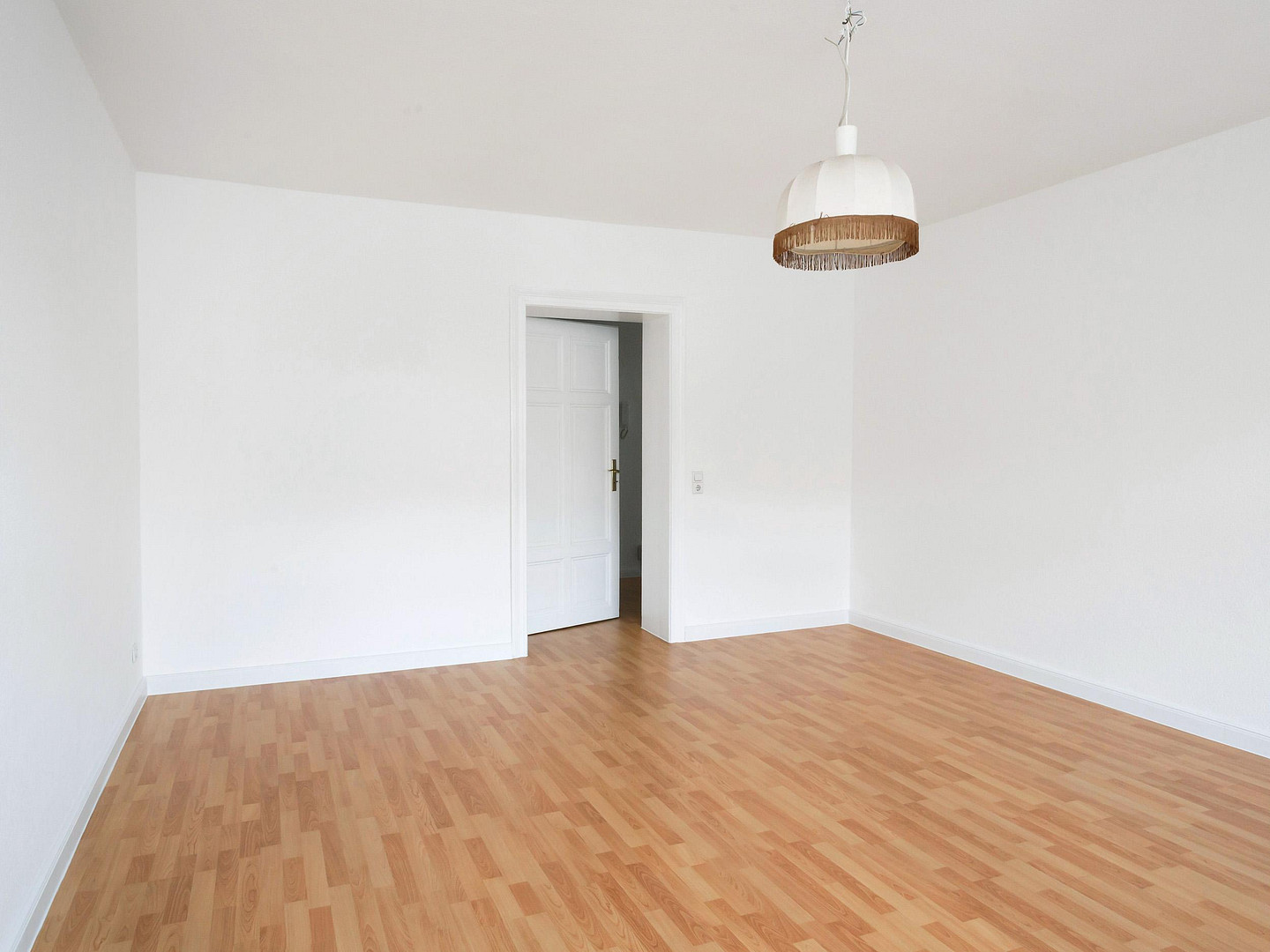 Bestandsvermietete 2-Zimmer-Altbauwohnung im denkmalgeschützten Gründerzeithaus – Jakobstraße 17, 2826 Görlitz – Vorschaubild 7